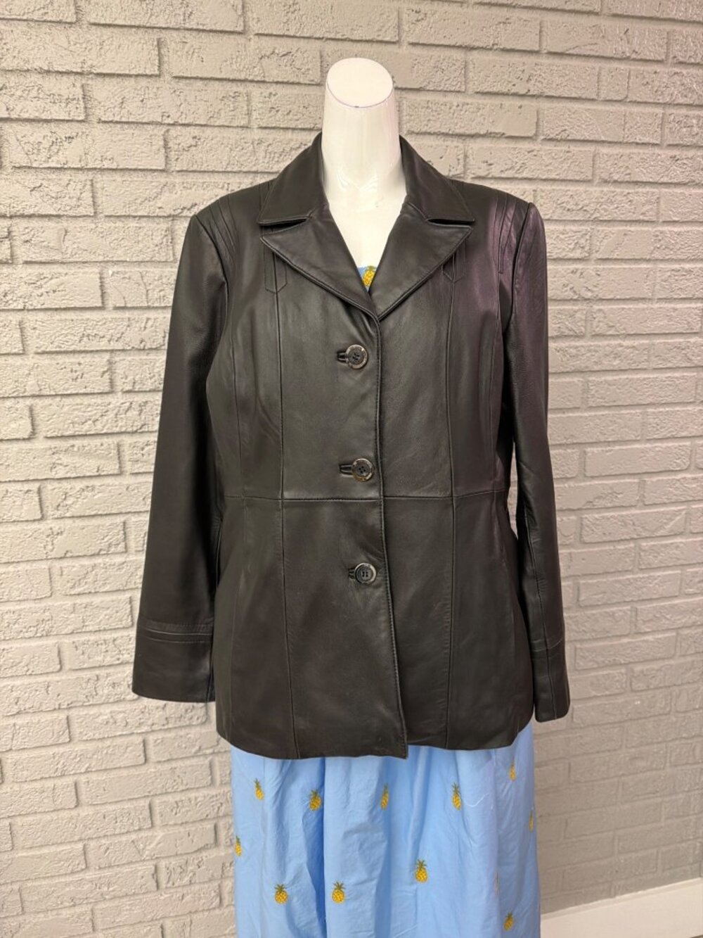 Vintage Wilson’s Women Black Leather Thinsulate Insulation Blazer Jacket Size L